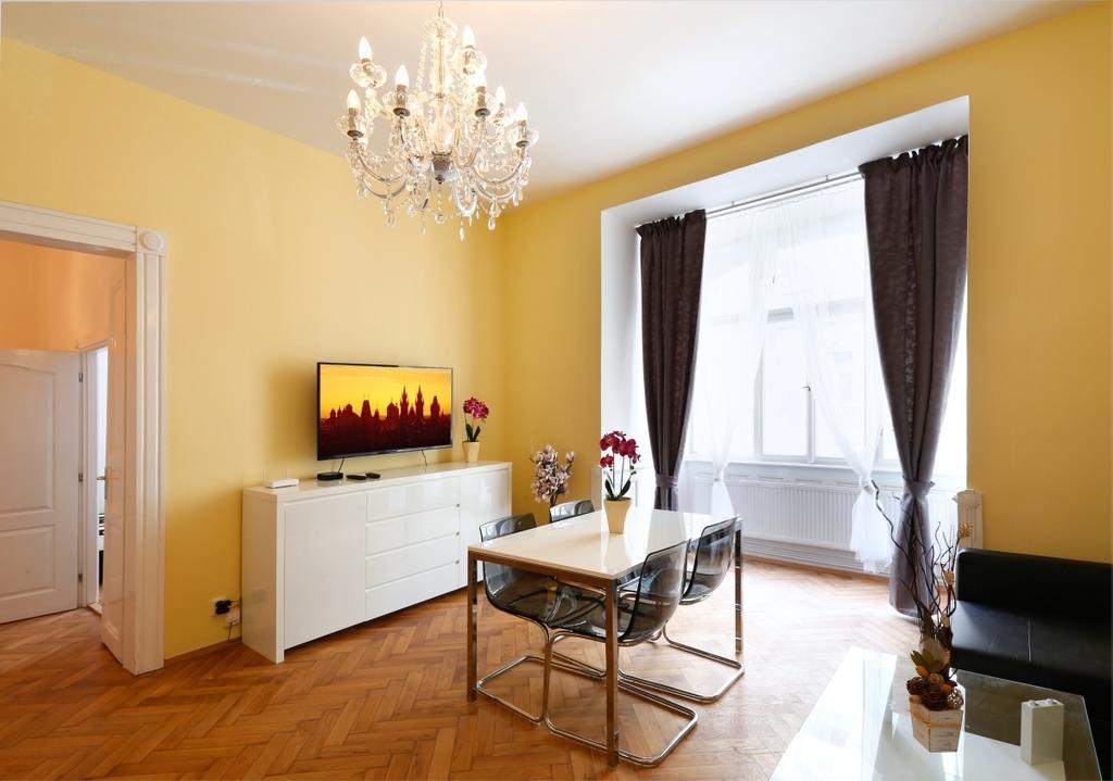 Pštrossova Praha